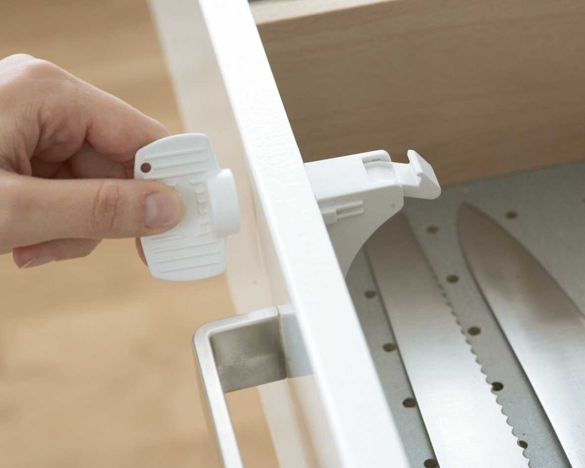 White Magnetic Child Safety Lock for Babydan Magnetic Drawer and Cupboard Locks
