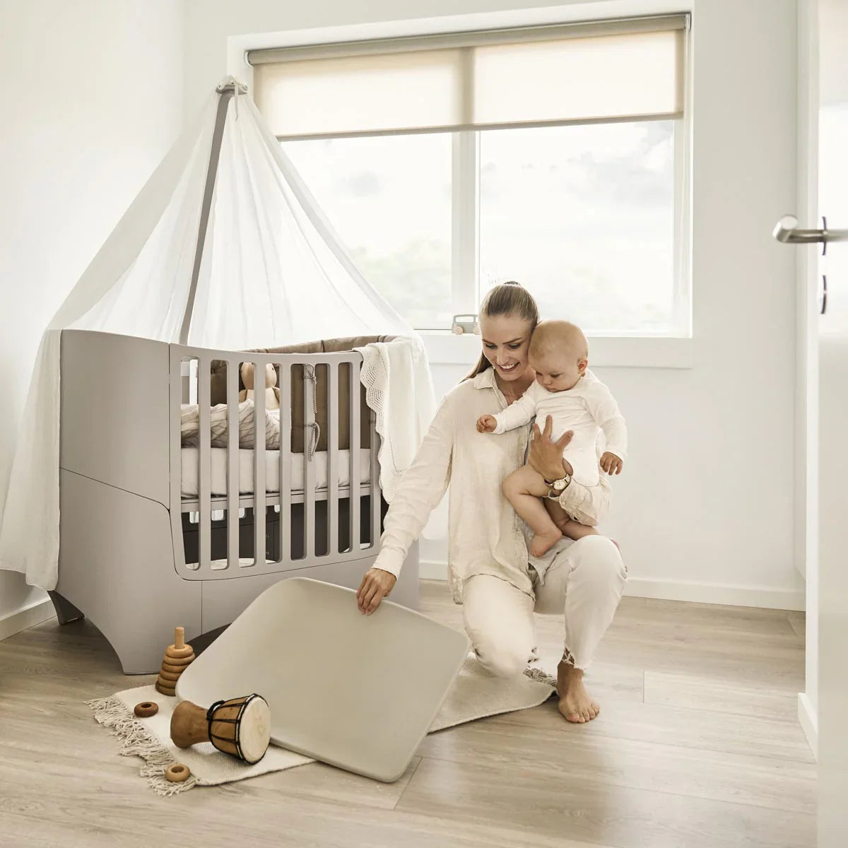 Modern baby crib with canopy from Leander Classic Cot with leander premium mattress