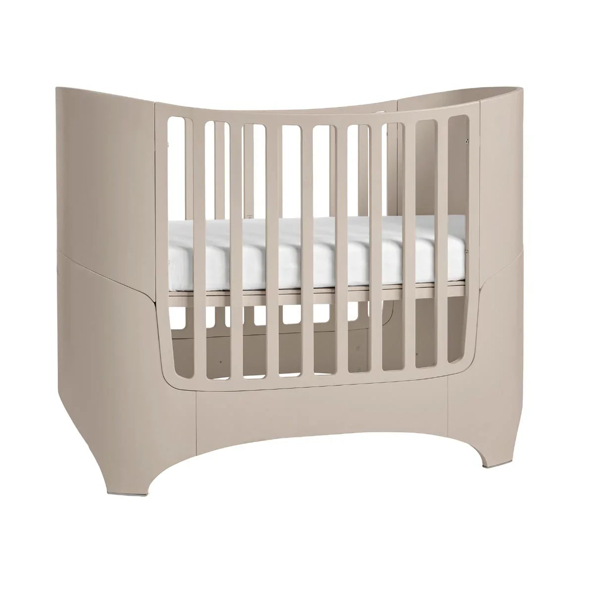 Beige wooden Leander Classic Cot with Leander Premium Mattress for cozy nursery setup