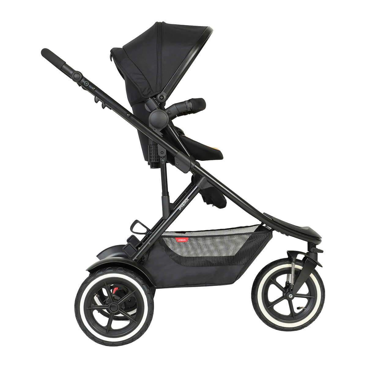 Black three-wheeled stroller from Phil&Teds Sport Verso for baby strollers and bare mum postpartum