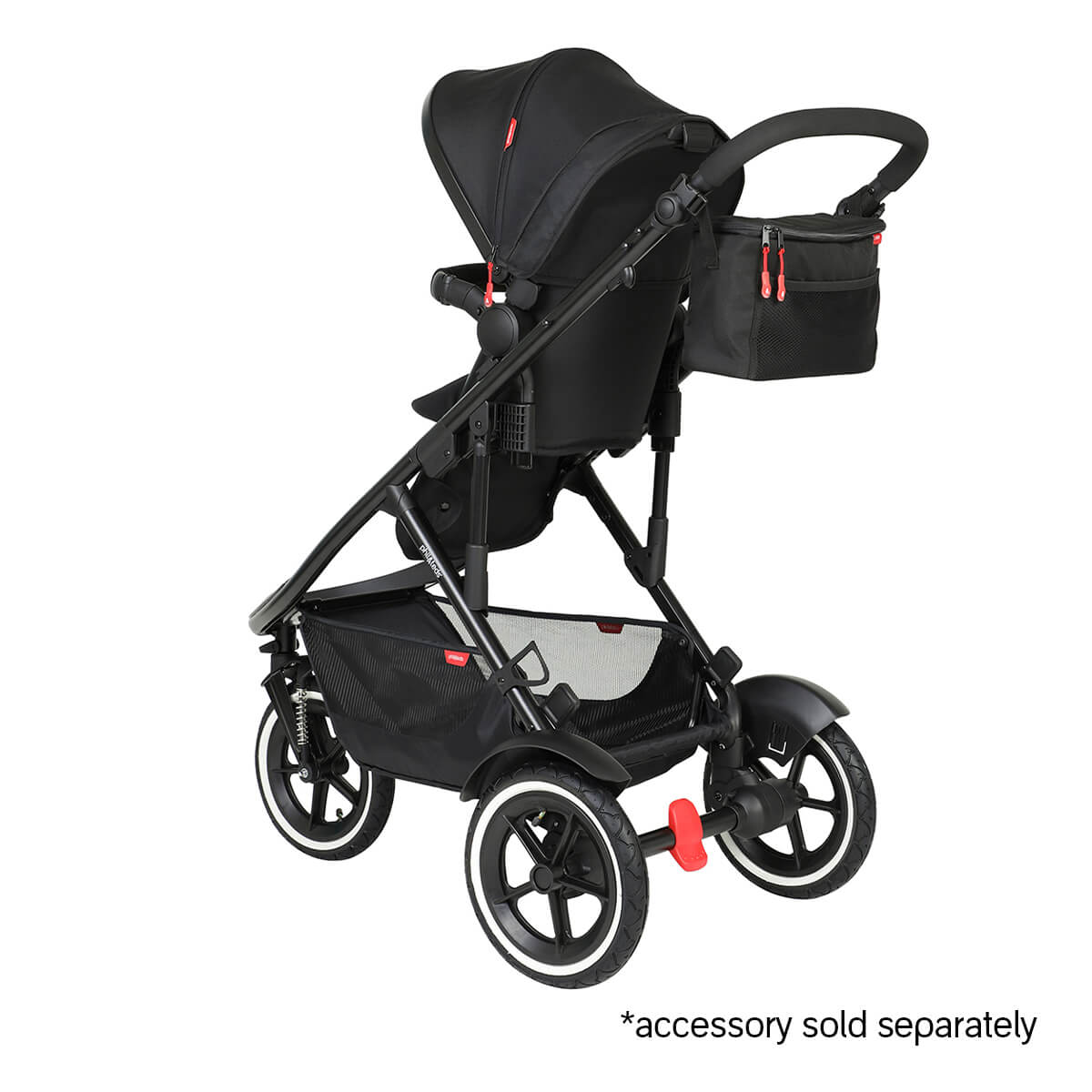 Black stroller with three wheels from Phil&Teds Sport Verso, perfect for baby strollers