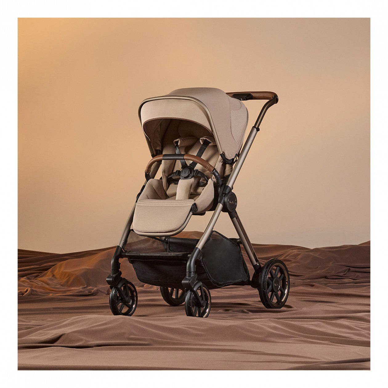 Beige and silver baby stroller Silver Cross Reef Special Edition Frappe with Carrycot