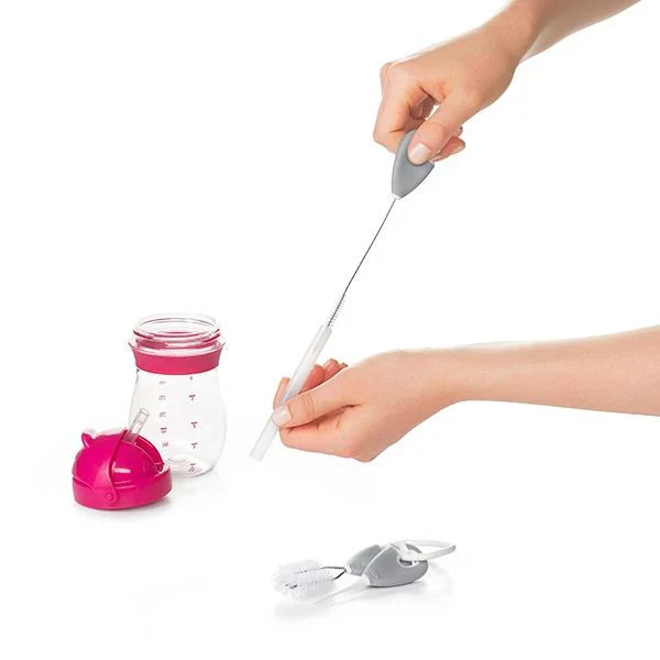 Baby bottle cleaning brush from XO Tot Straw & Sippy Cup Top Cleaning Set for toshi baby