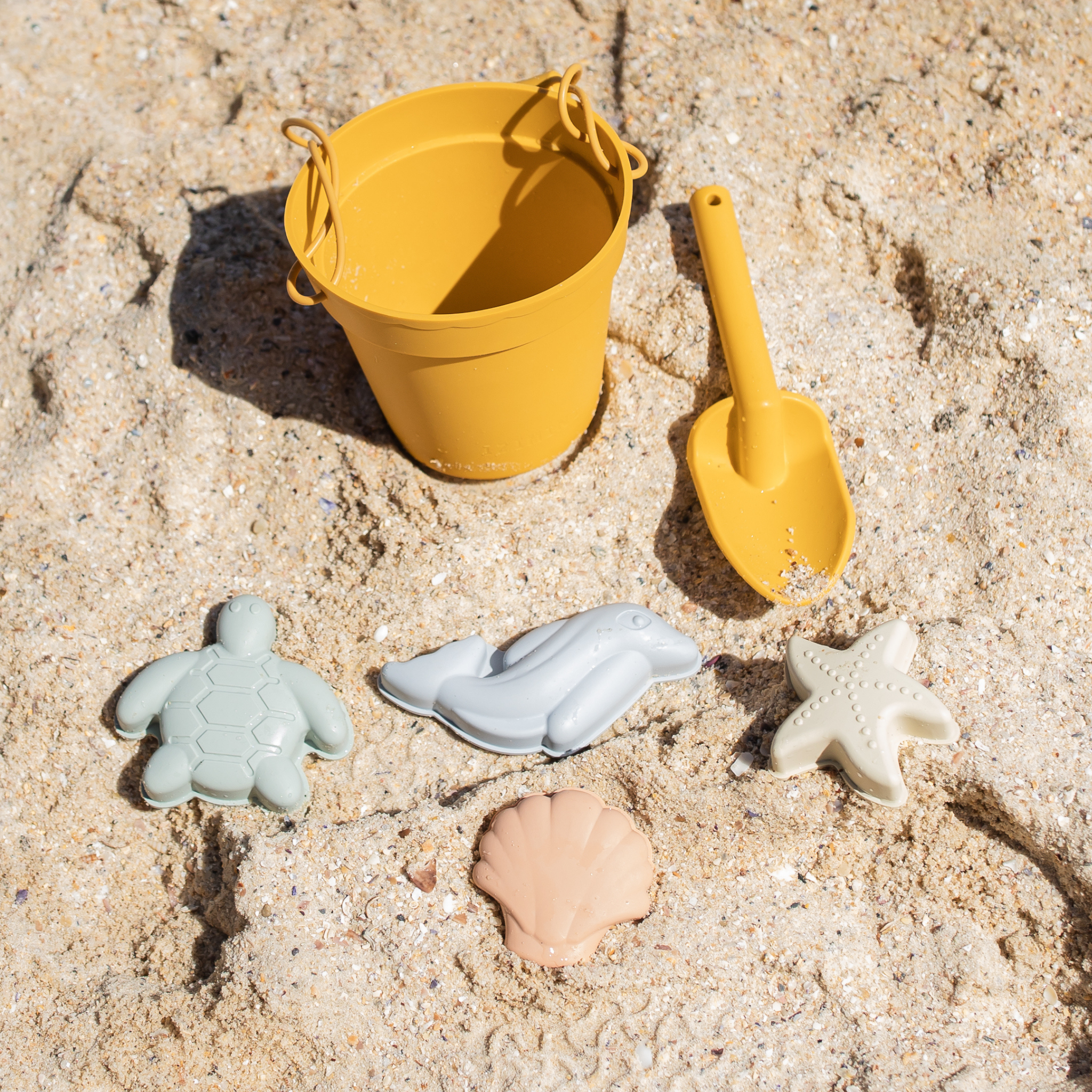 IZIMINI - Beach toys set - Mustard