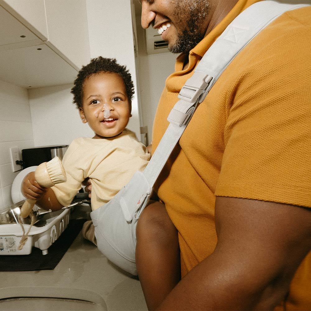 Ergobaby Ergobaby Upsie Sling Carrier - Pearl Grey