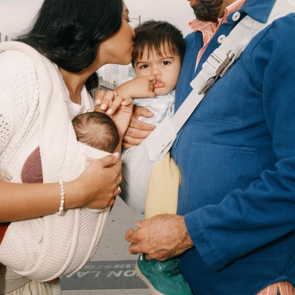 Ergobaby Ergobaby Upsie Sling Carrier - Pearl Grey