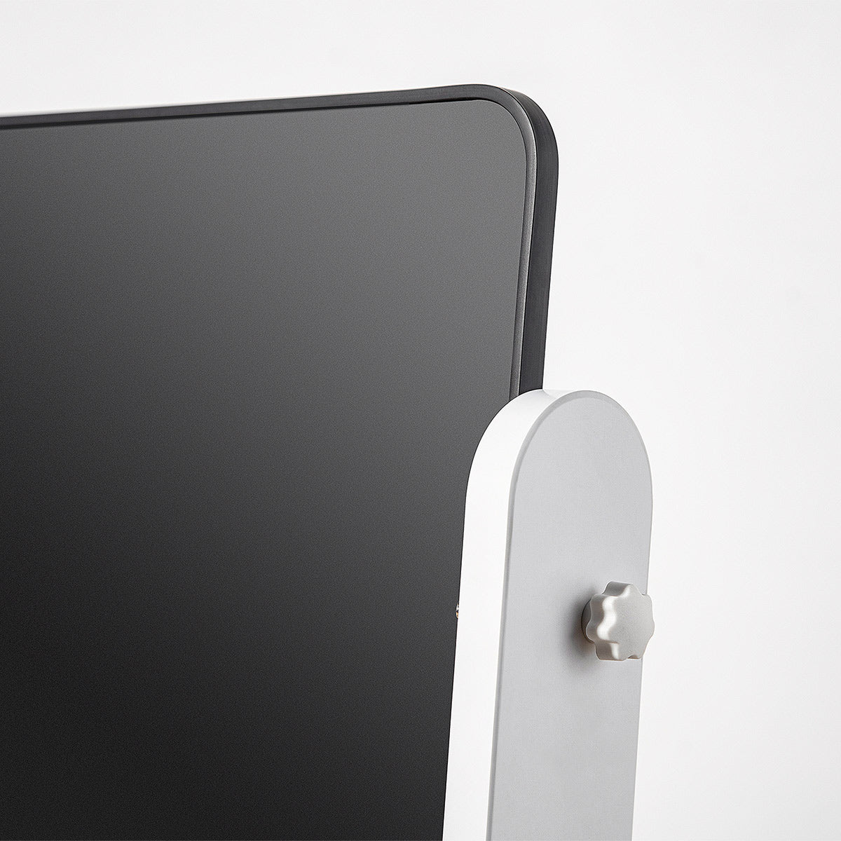 Boori Tidy Magnetic Drawing Board