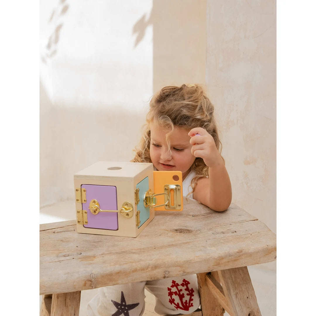 Bubble Montessori by Eichhorn Lock Cube