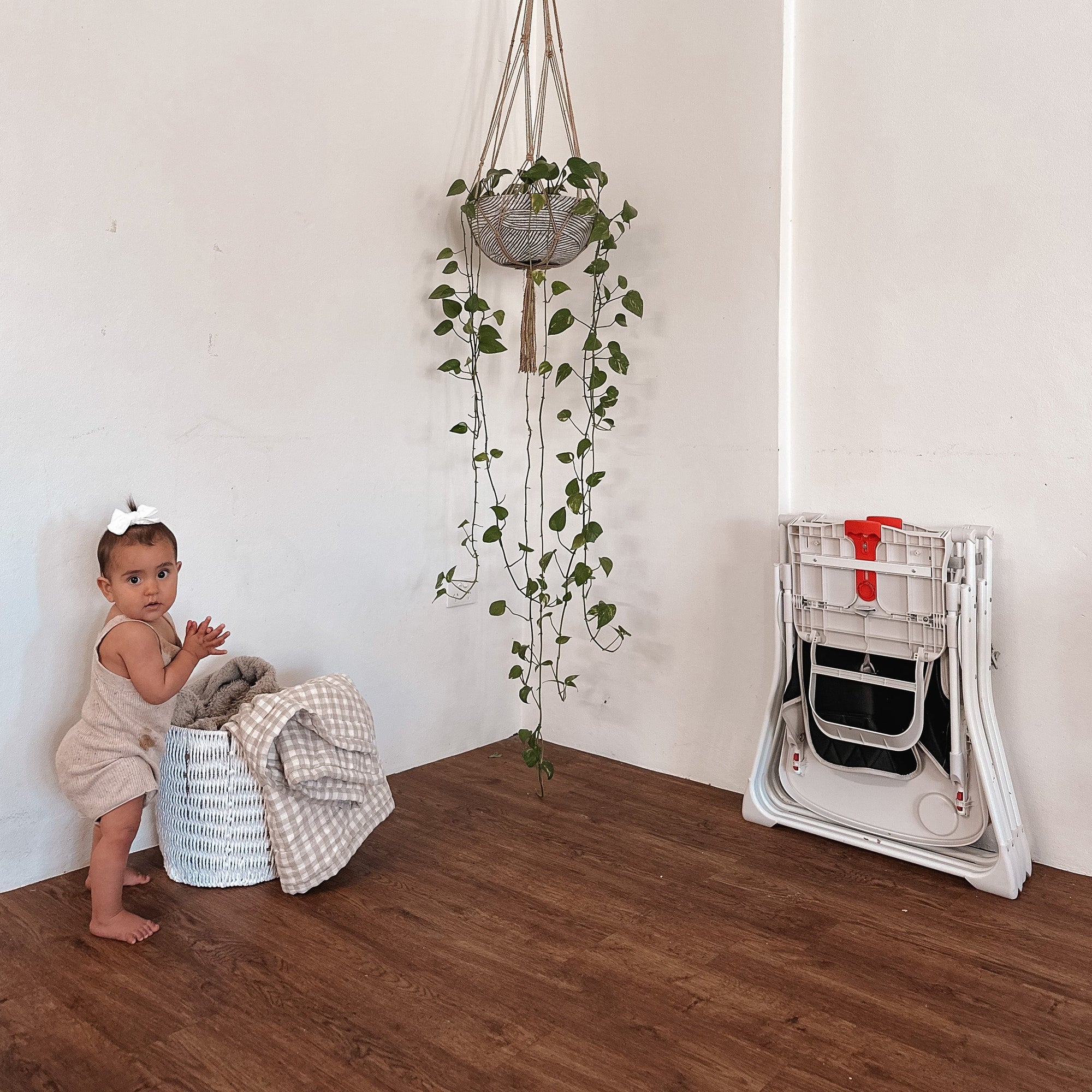 Babystudio Super Slim Flat Fold High Chair