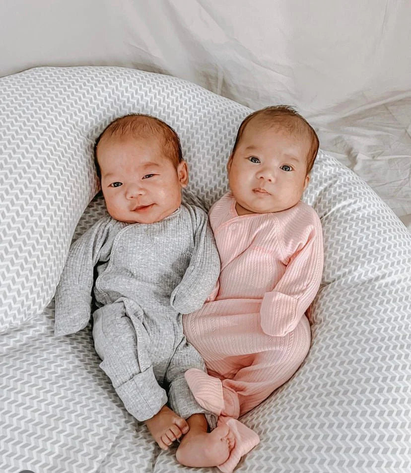 Babystudio The Ultimate Body Pillow - Gingham Beige