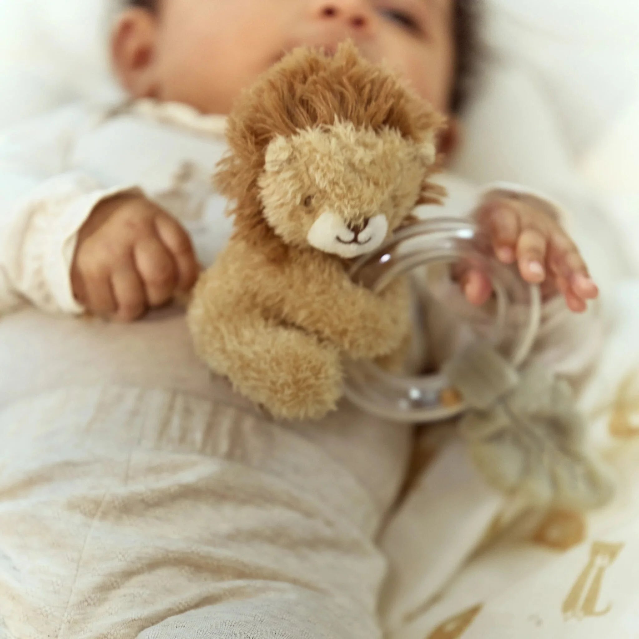 Little Dutch Ring Rattle Lion - Safari Friends