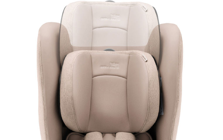 Britax Safe n Sound B-Compaq Style Convertible Car Seat FREE Munchkin Mirror