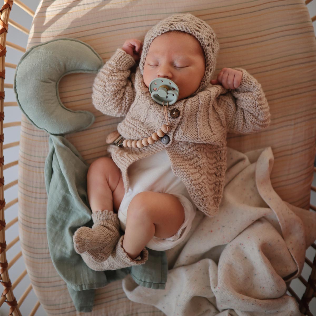 Mushie Lovey Moon Blanket - Tiny Tots Baby Store