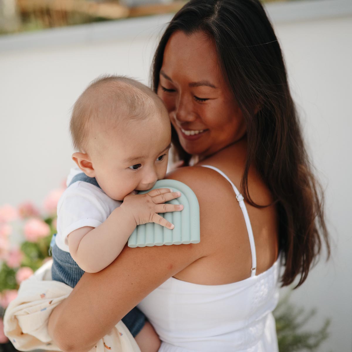 Mushie Rainbow Teether - Tiny Tots Baby Store