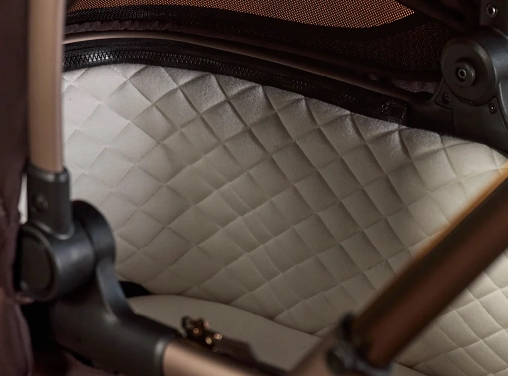 Silvercross Reef 2 Special Edition Ganache with Carrycot (6 Piece) | FREE Phone Holder | ETA April