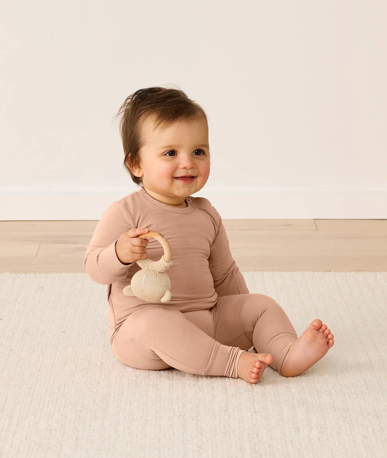 Ergopouch Stretch Base Long Sleeve Layer -0.2TOG Biscuit - Tiny Tots Baby Store