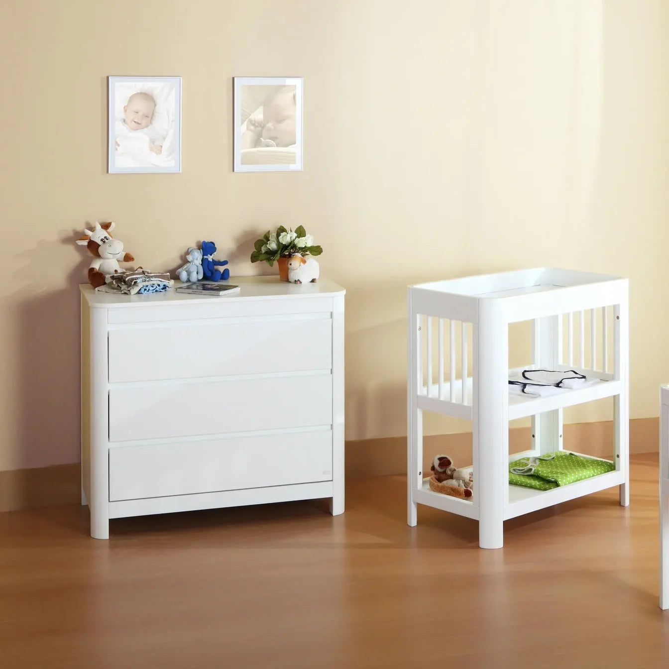 Troll Sun Cot & Dresser Package