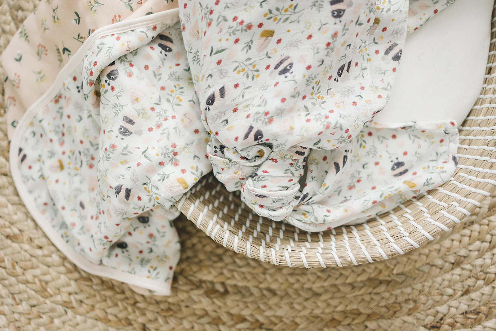 LouLou Lollipop, Muslin Swaddle - Bumble Bees