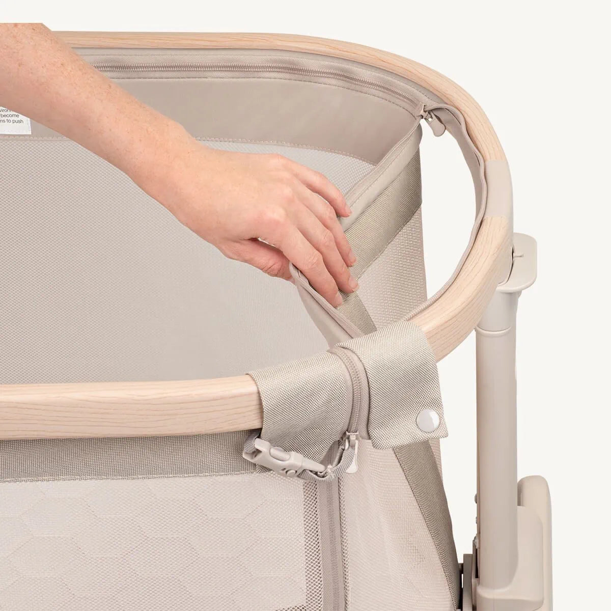 Maxi Cosi Iora Air Co-Sleeper Classic Oat V26