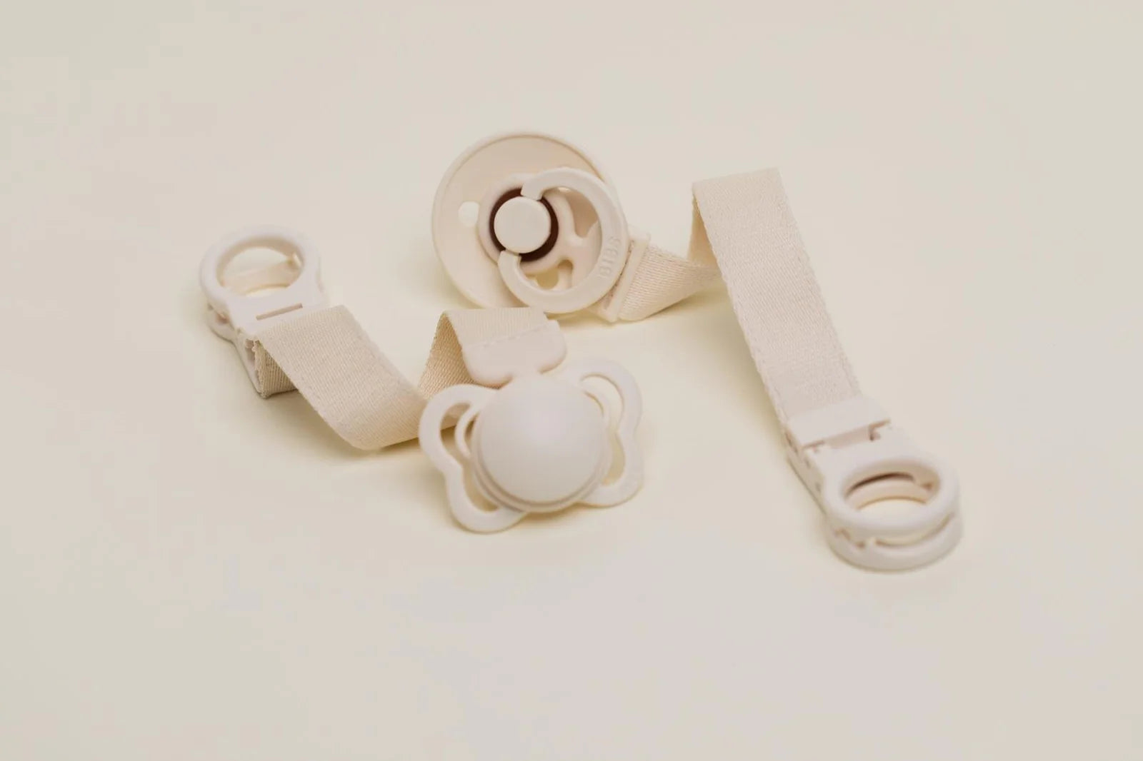 Pacifier Clip Loop - Ivory