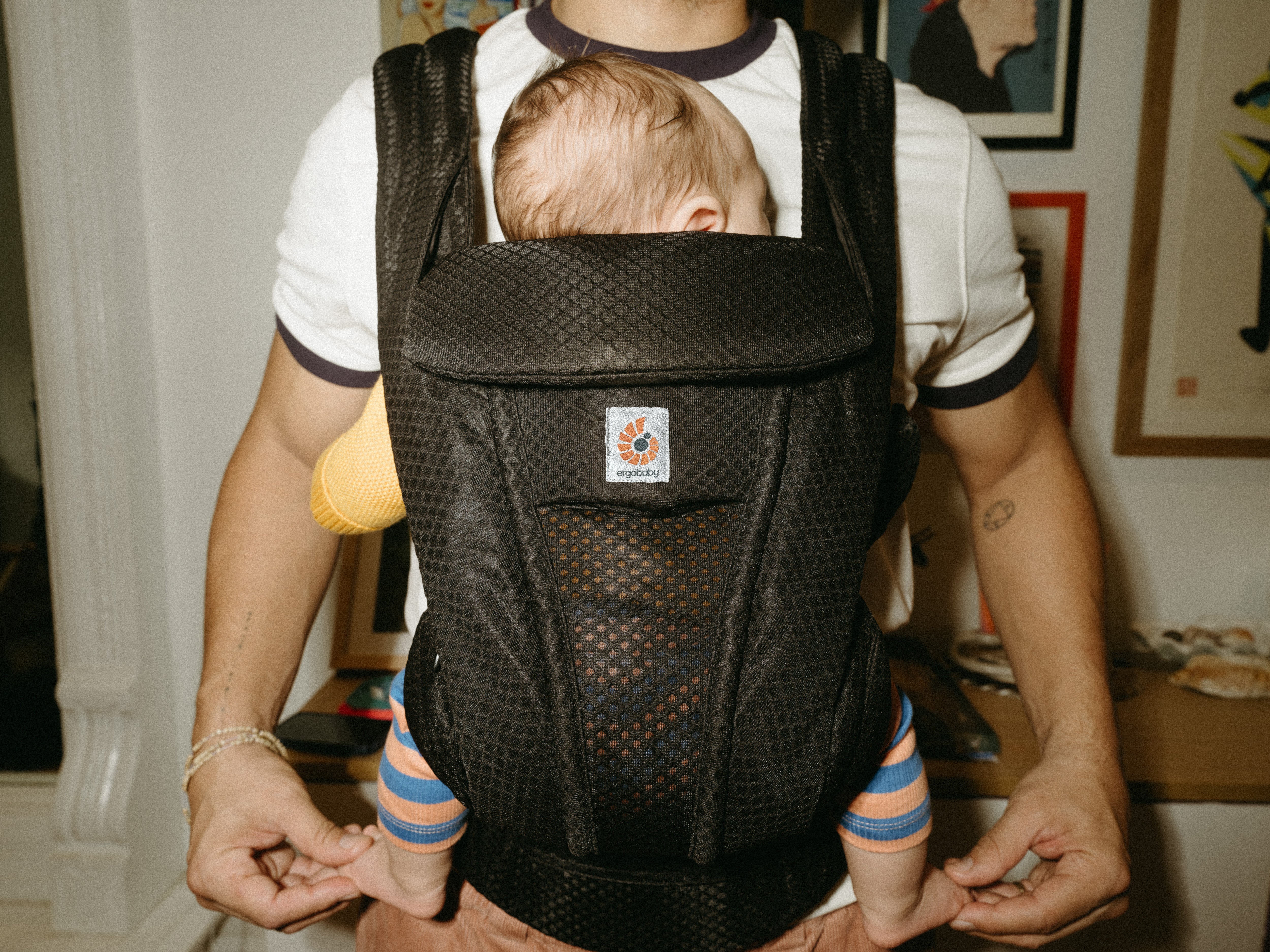 Ergobaby Omni Deluxe All-in-One Mesh Baby Carrier - Onyx Black