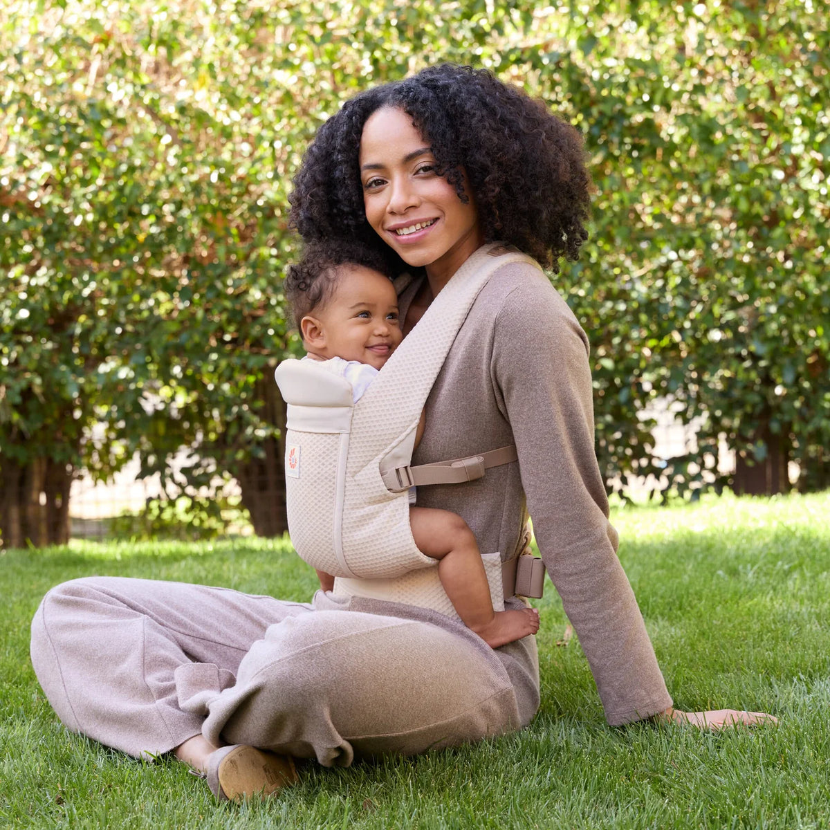 Ergobaby Omni Lite Baby Carrier -Natural Beige