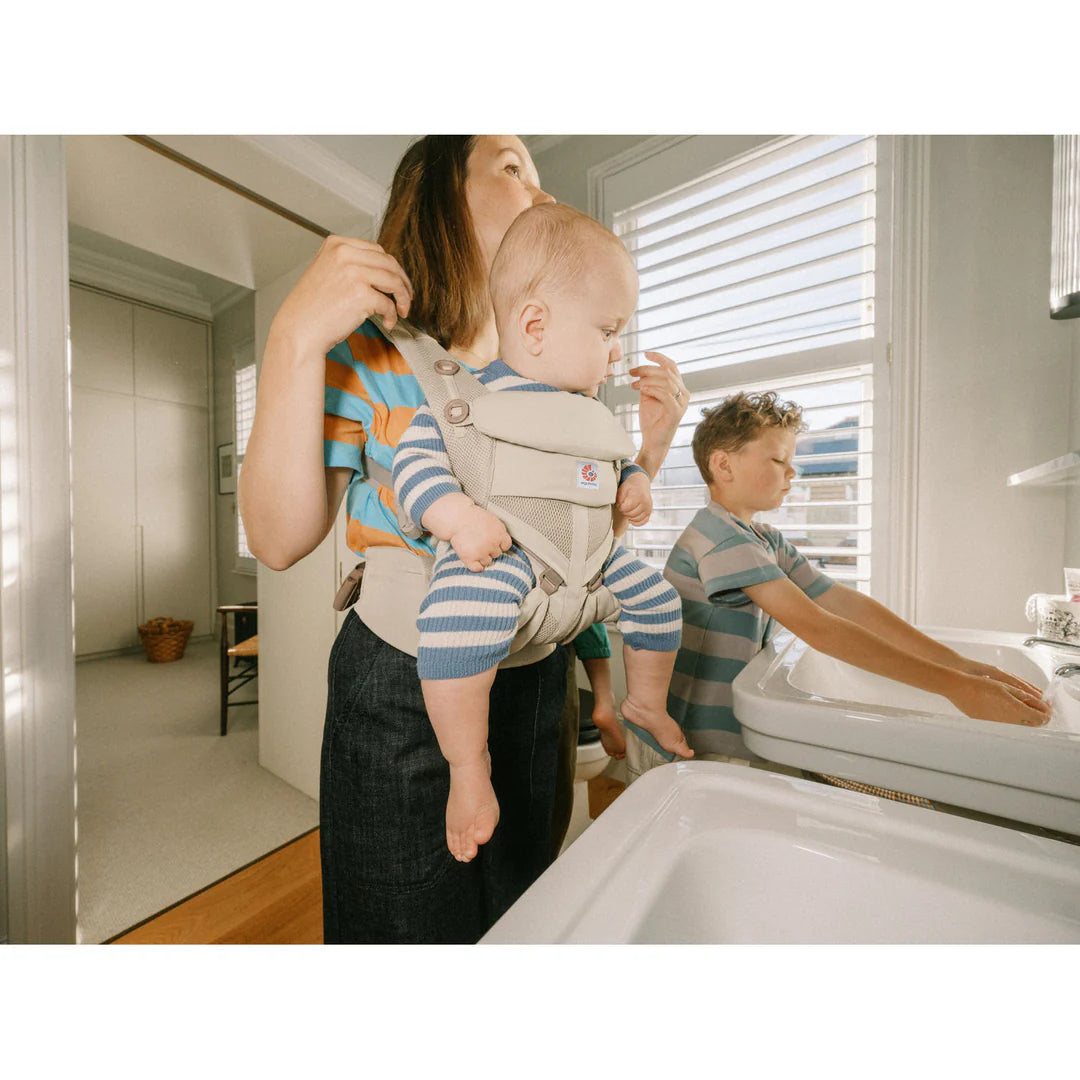 Ergobaby Omni Classic Mesh Carrier - Natural Beige 