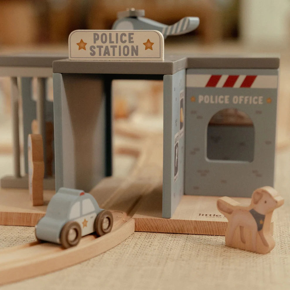 Little Dutch Wooden Police Station 