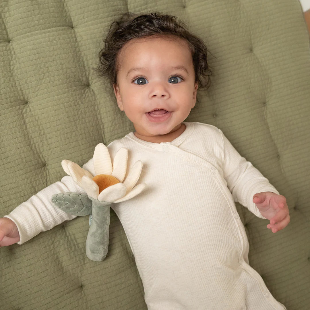 Little Farm Rattle Flower - Tiny Tots Baby Store 