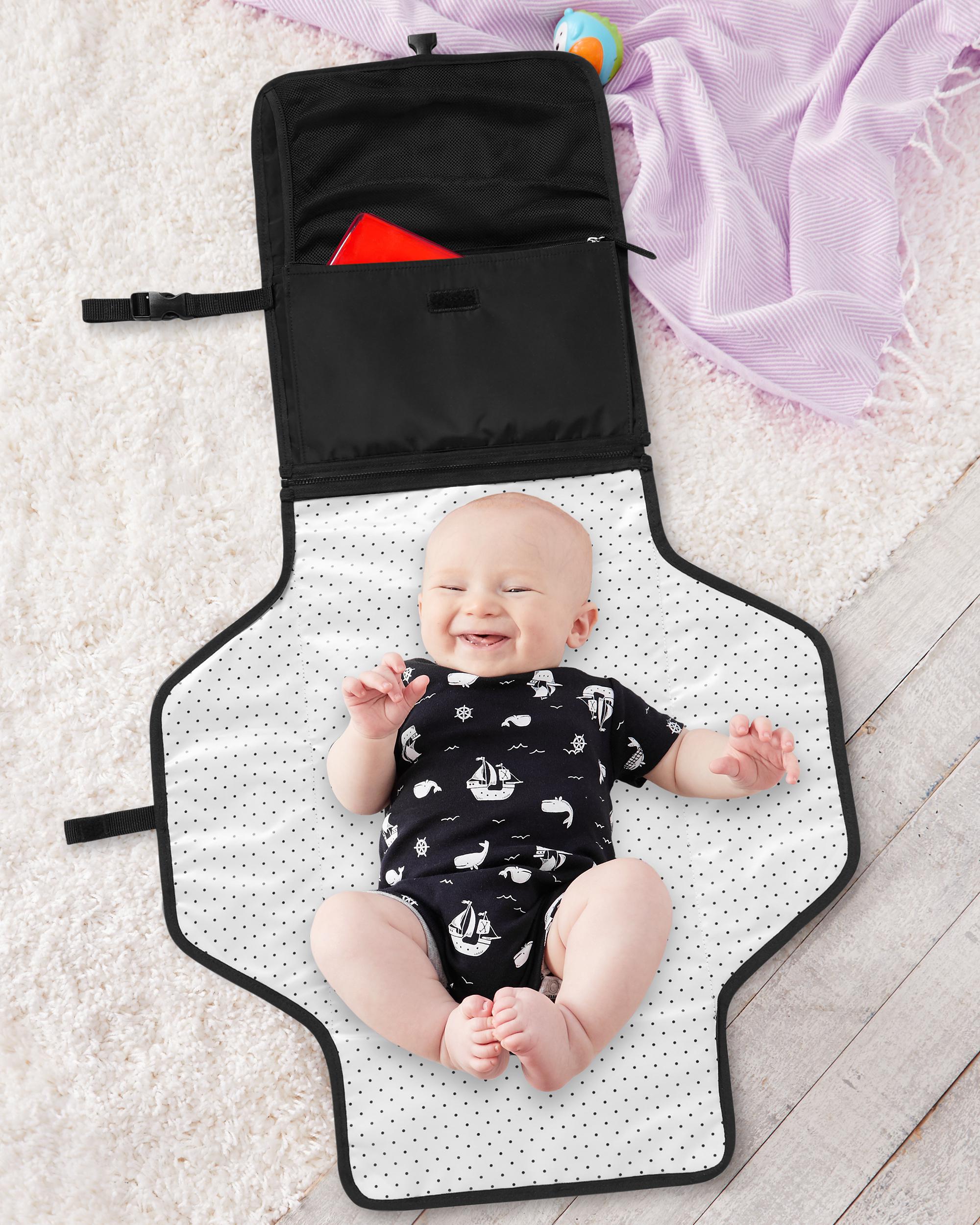 Skip Hop Envi Luxe Pronto Signature Changing Station - Eco Black - Tiny Tots Baby Store 