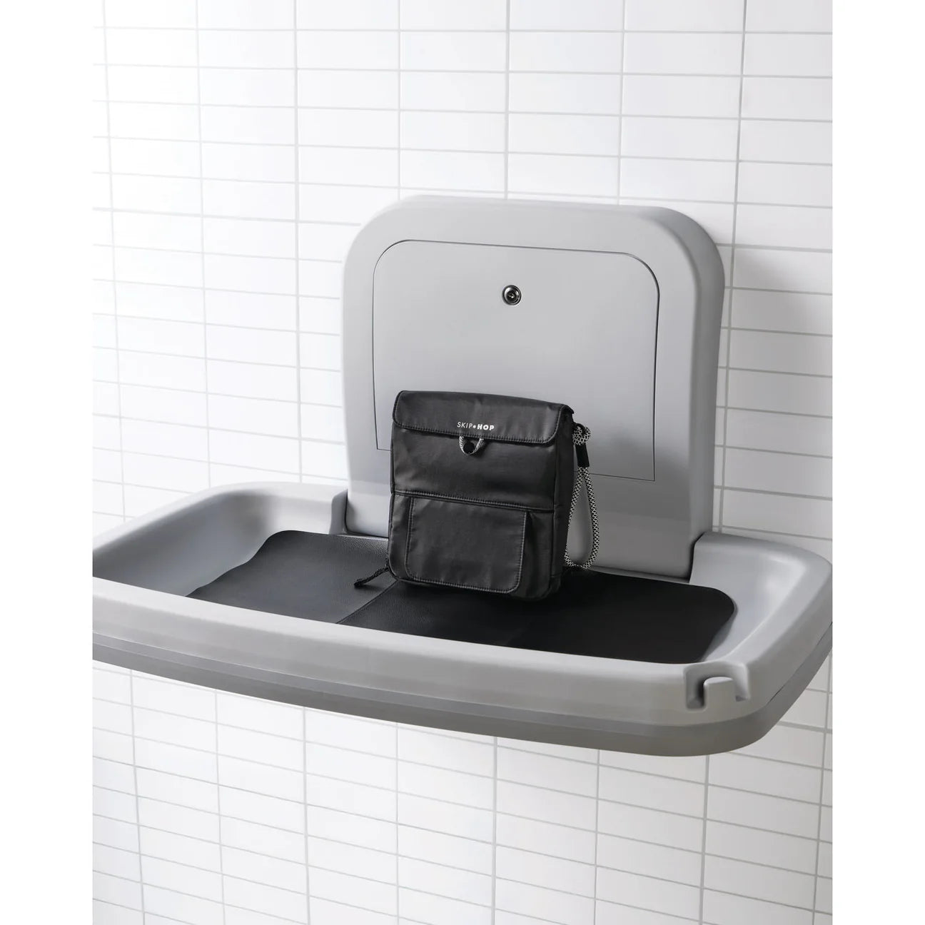 Skip Hop Clean Slate Changing Station - Black 