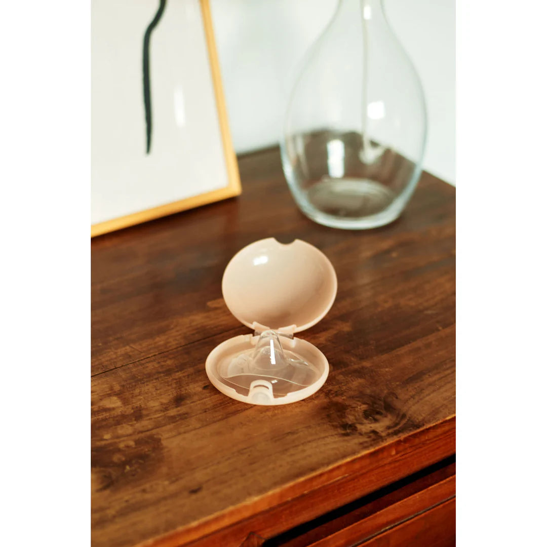 Suavinex Silicone Nipple Shields with Storage Box - S (21mm)