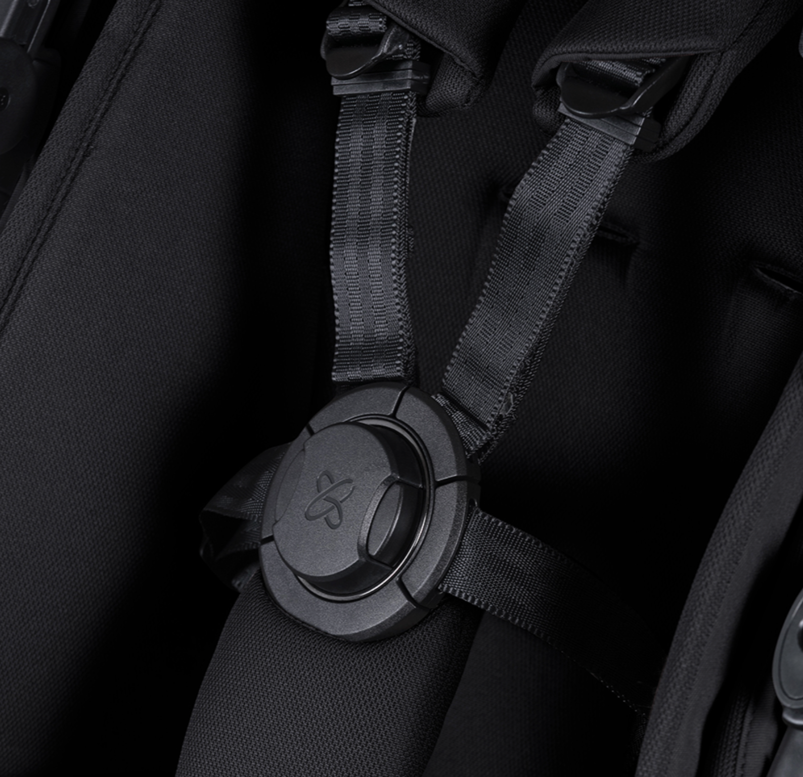 Silver Cross Wave 3 Licorice BUNDLE + Maxi Cosi Car Capsule 