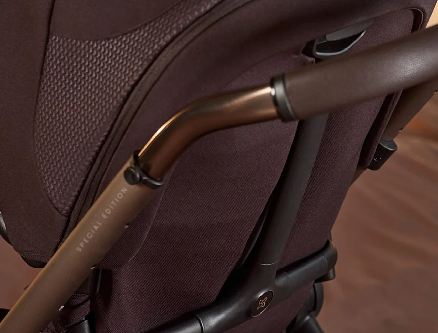 Silvercross Reef 2 Special Edition Ganache with Carrycot (6 Piece) | FREE Phone Holder | ETA April 