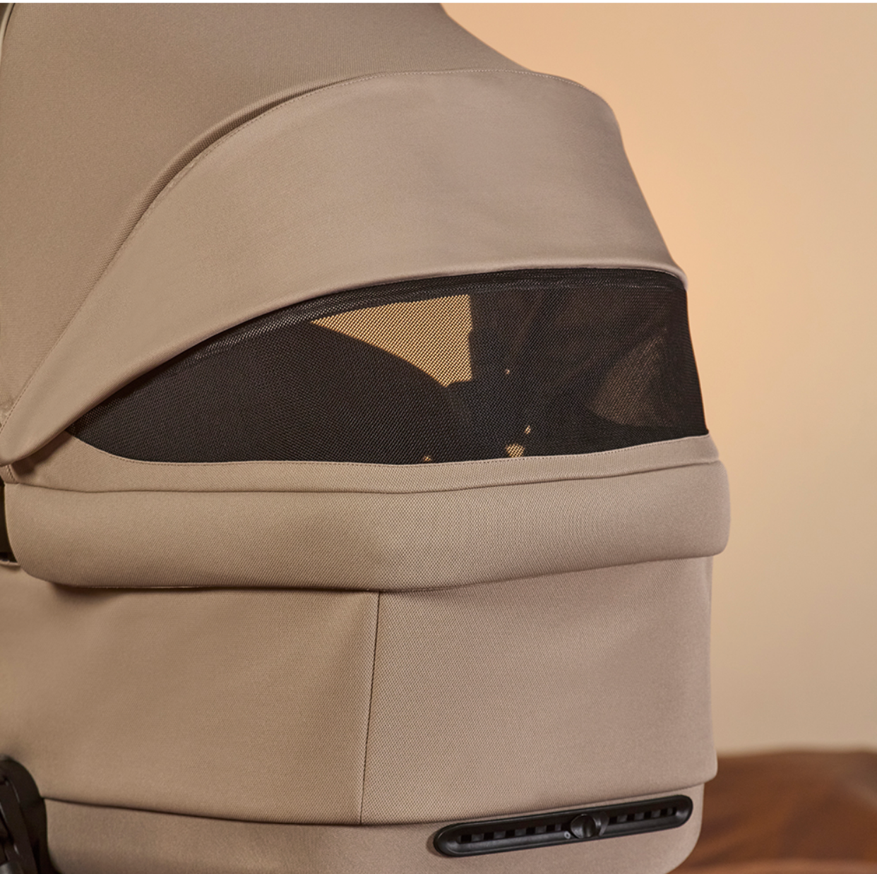 SilverCross Reef 2 FRAPPE with Carrycot | FREE Gifta RRP $198 