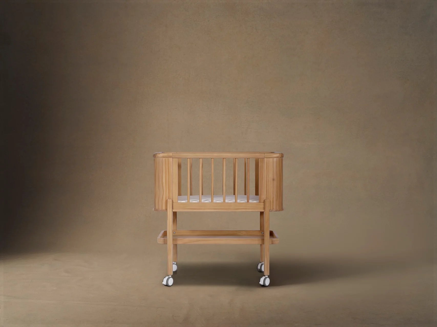 Seena Willow bassinet and mattress