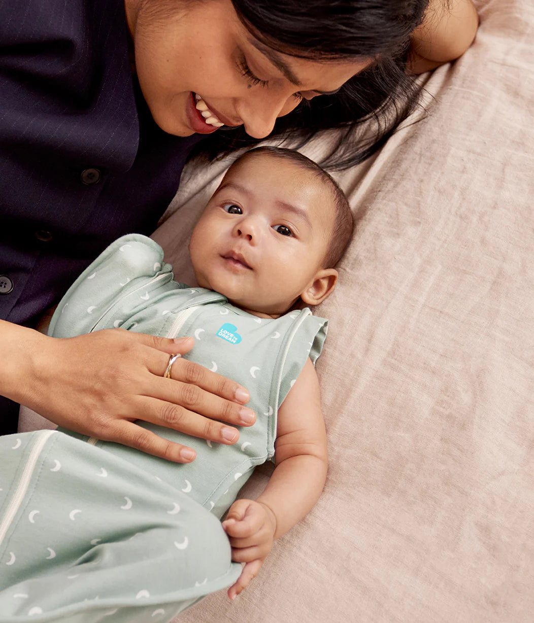 Love To Dream Swaddle Up™ Transition Bag 1.0 TOG Large (8.5-11kg) - Tiny Tots Baby Store 