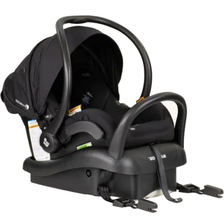 Maxi Cosi Mico Plus Capsule and Base With Isofix Onyx (Clearence)