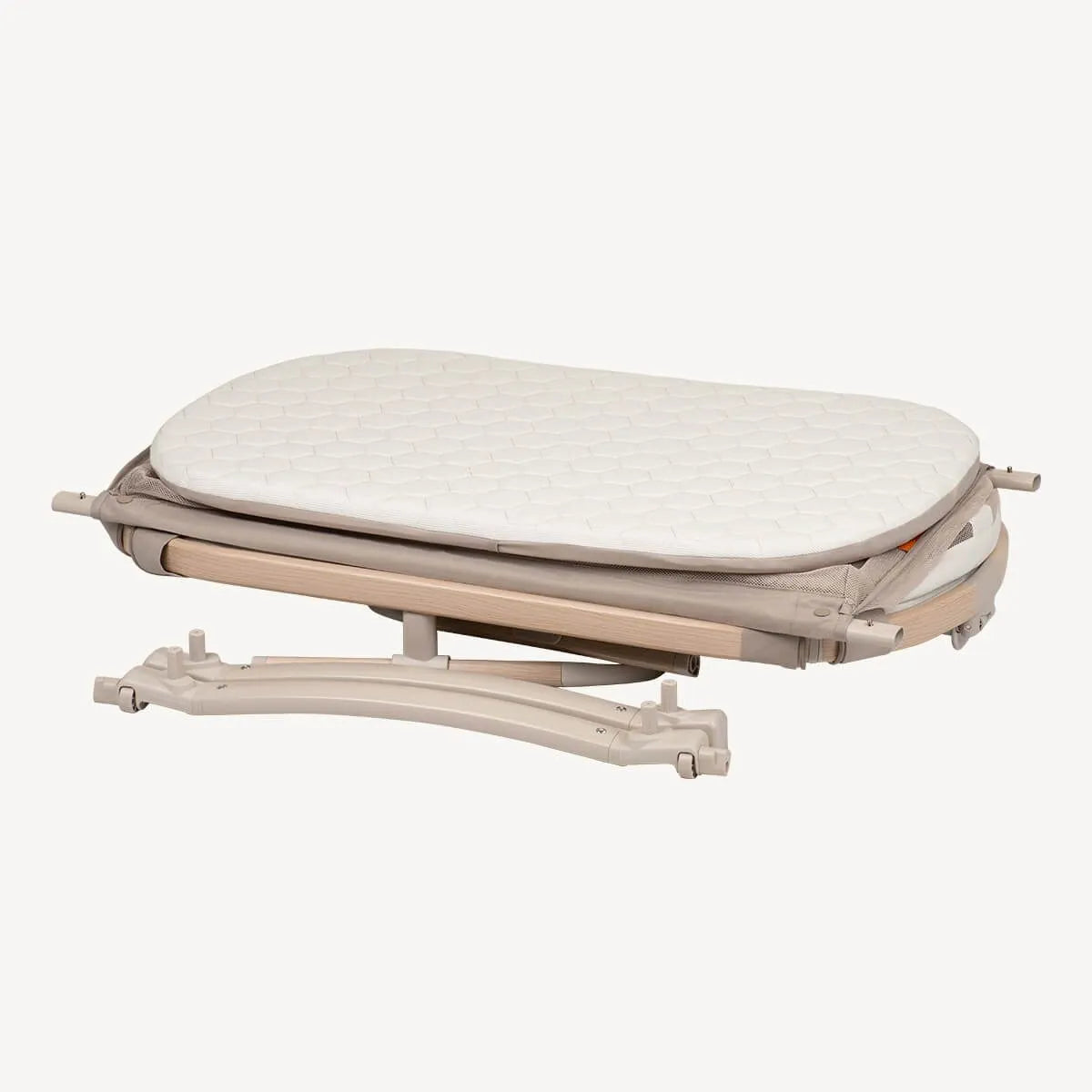 Maxi Cosi Iora Air Co-Sleeper Classic Oat V26
